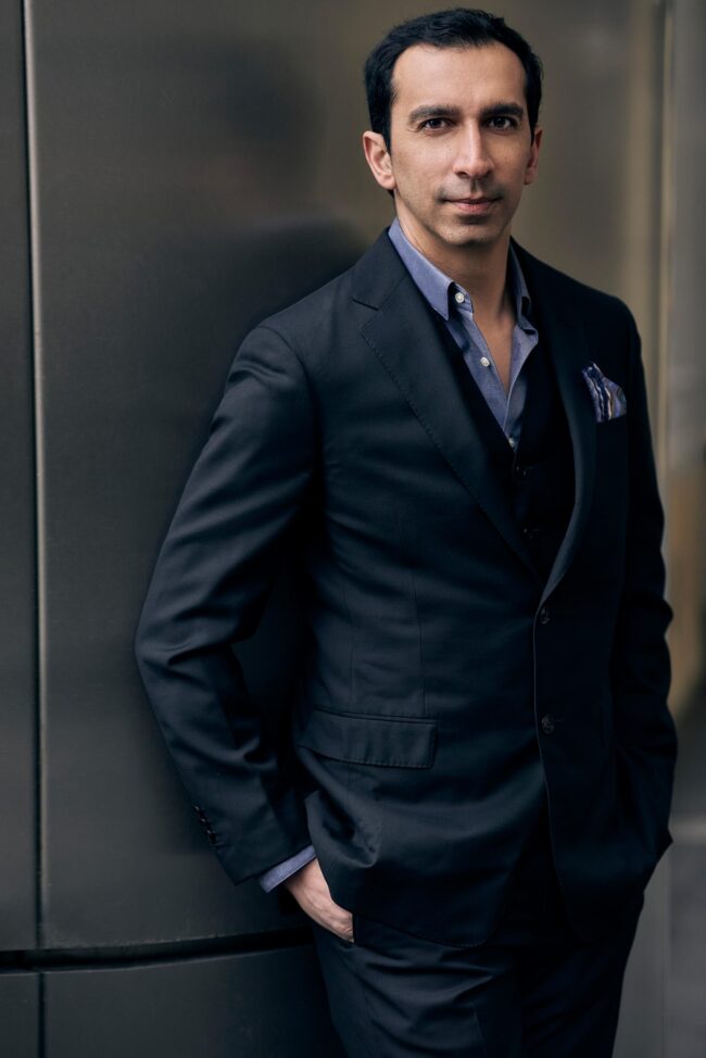 Refined dating profile photo for men, polished portrait in a suit for dating apps, professional image for Hinge, Bumble, Tinder, Raya, and matchmaking profiles