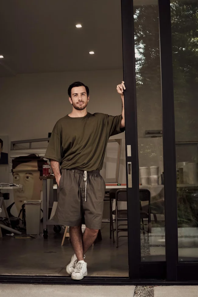 Los Angeles online dating photographer capturing a client's charm, Professional dating profile photoshoot in LA, Expert online dating photographer at work in Los Angeles, Client enjoying a casual photoshoot with an LA online dating photographer, Candid shot by an online dating photographer in Los Angeles, High-quality online dating profile photography in LA, Tailored dating photoshoot with a Los Angeles online dating expert, Online dating portrait session in Los Angeles, Personalized dating photography by a Los Angeles professional, Engaging online dating photos taken in Los Angeles by a skilled photographer