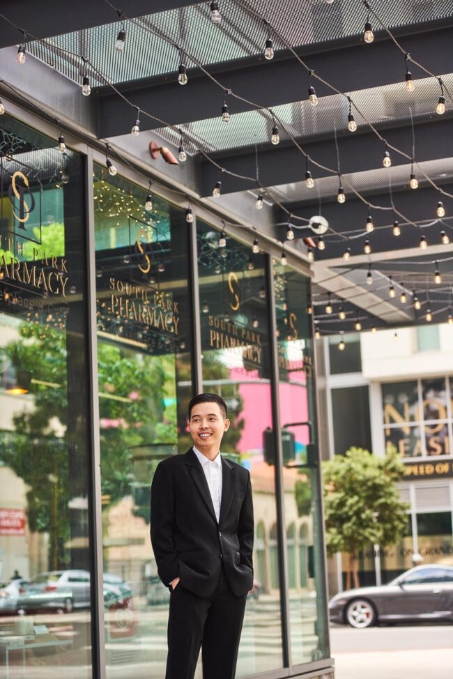 Polished urban dating profile photo for men, full-body city portrait in a suit for dating apps, refined profile image for Hinge, Bumble, Tinder, Raya, and matchmaking profiles