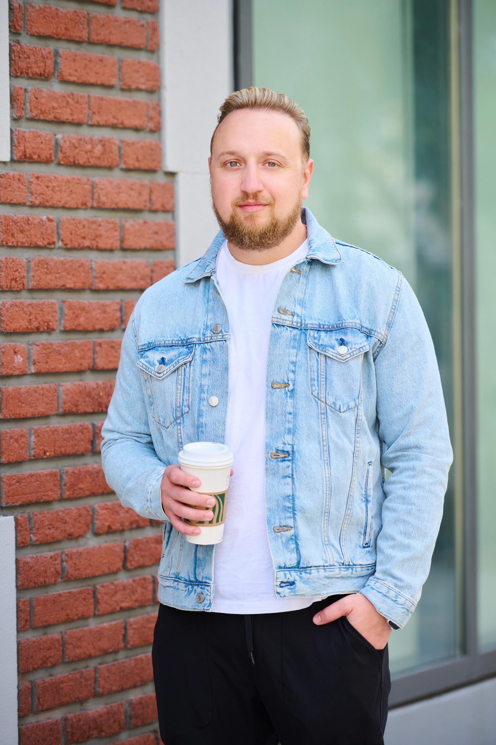 Casual dating profile photo for men, outdoor lifestyle portrait with coffee for online dating profiles, approachable image for Hinge, Bumble, Tinder, and matchmaking platforms